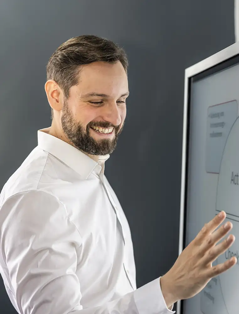 Matthias Rücker - Touchscreen - Rücker Consulting